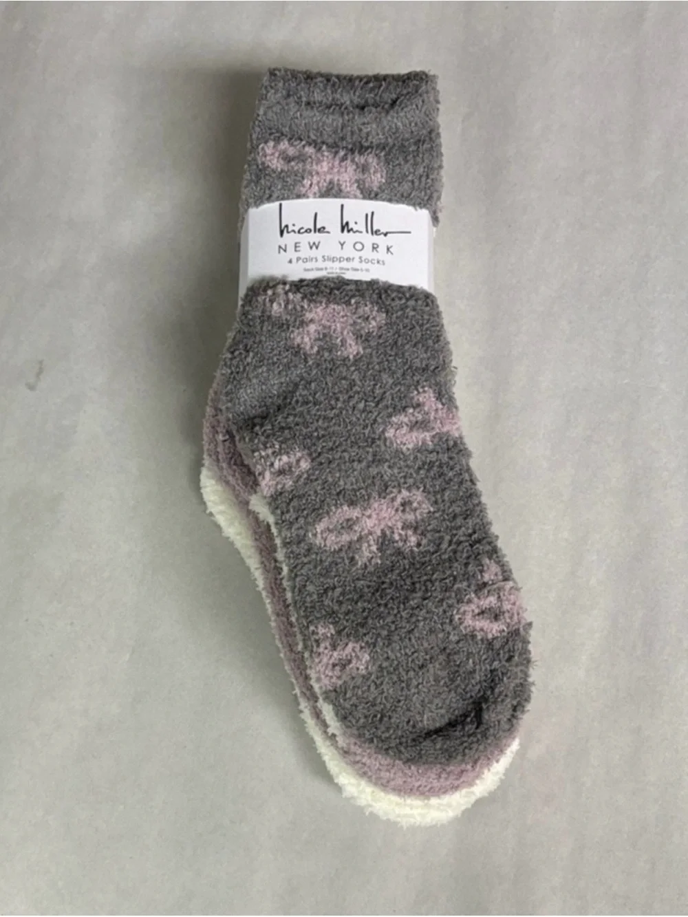 New Nicole Miller Socks Women’s 4 Pair Soft Warm Fuzzy Cozy Plush Slipper Socks